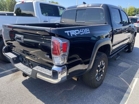 Used 2021 Toyota Tacoma TRD Off-Road AWD/4WD image 7