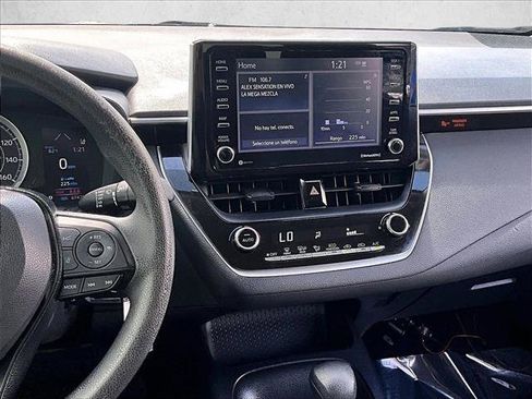 Used 2021 Toyota Corolla LE image 6