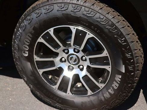 Used 2021 Nissan Titan SV w/ Accessory Utility Package AWD/4WD image 10