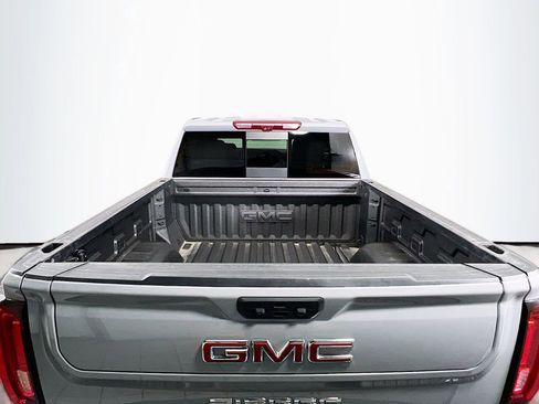 Certified 2025 GMC Sierra 1500 AT4 w/ AT4 Premium Package AWD/4WD image 27