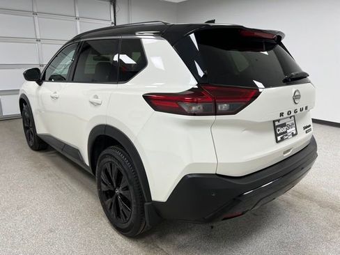 Used 2023 Nissan Rogue SV w/ SV Premium B Package AWD/4WD image 7