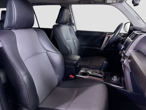 Used 2020 Toyota 4Runner SR5 Premium w/ Moonroof Package image 31