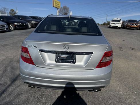 Used 2011 Mercedes-Benz C 300 Sedan w/ Premium 1 Pkg image 4