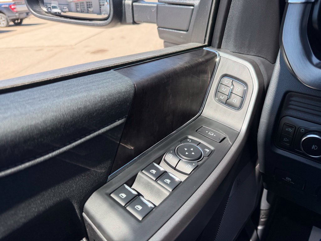 New 2026 Ford F350 Lariat w/ Black Appearance Package AWD/4WD image 25