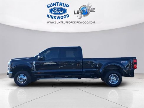 Used 2025 Ford F350 Lariat image 18