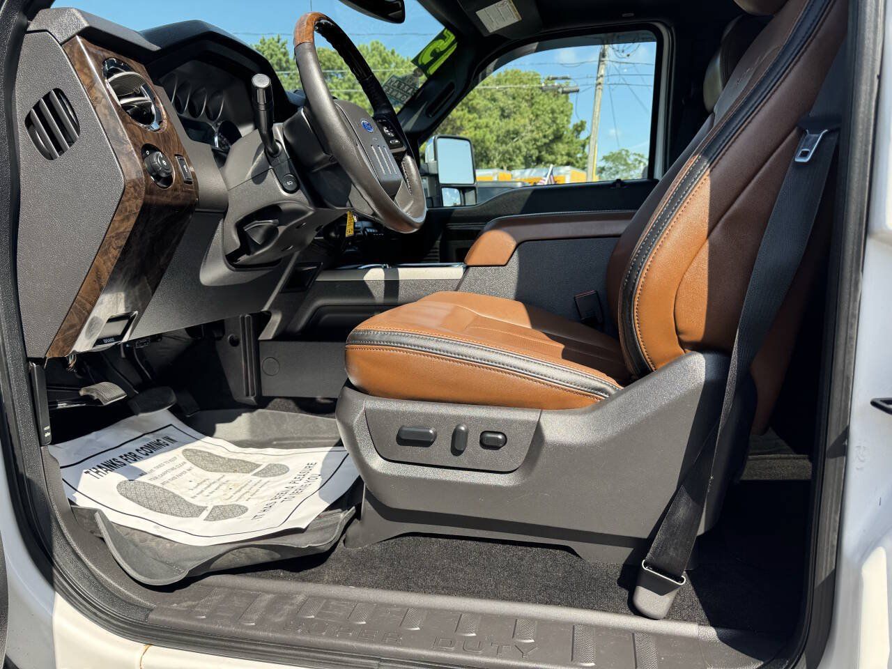 Used 2015 Ford F250 Platinum w/ FX4 Off-Road Package AWD/4WD image 21
