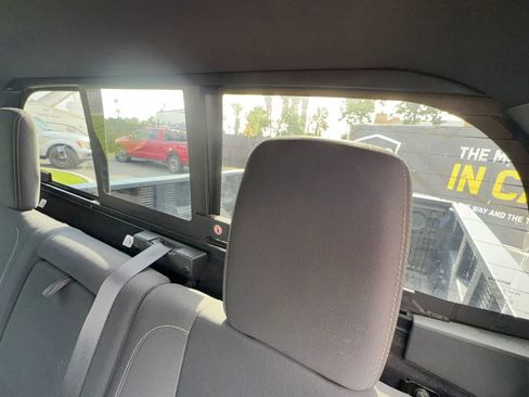 Used 2019 Nissan Titan SV w/ SV Convenience Package image 32