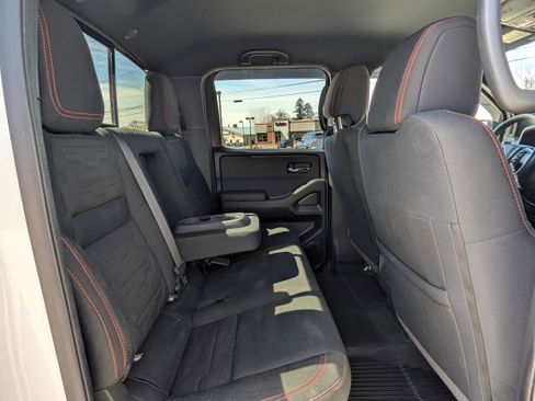 Used 2023 Nissan Frontier PRO-4X w/ Technology Package AWD/4WD image 9
