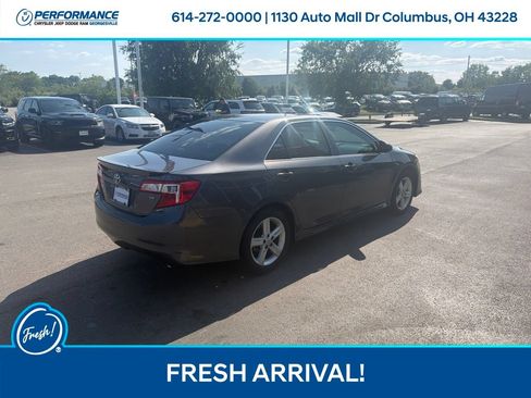 Used 2013 Toyota Camry SE FWD image 4