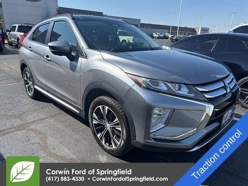 Used 2018 Mitsubishi Eclipse Cross SEL image 3