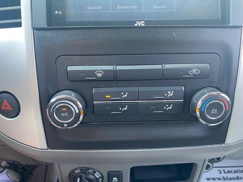 Used 2019 Nissan Frontier SV image 8