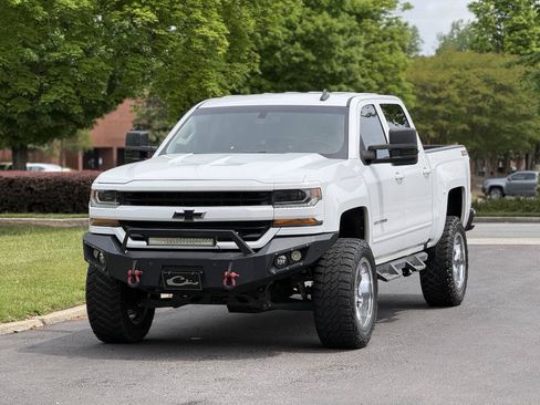 Used 2017 Chevrolet Silverado 1500 LT w/ True North Edition AWD/4WD image 3