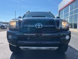 Used 2011 Toyota Tacoma 4x4 Double Cab image 2