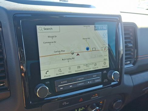 Used 2024 Nissan Frontier PRO-4X w/ Technology Package image 16