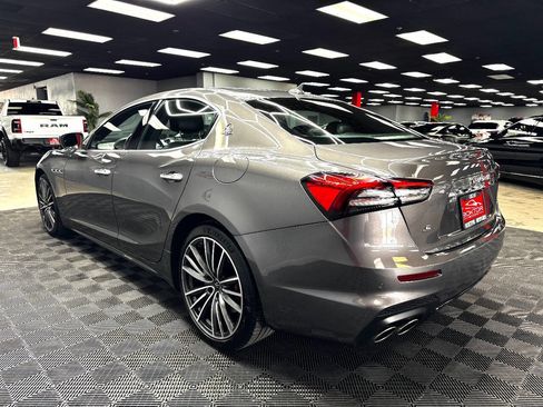 Used 2021 Maserati Ghibli S image 9