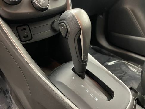 Certified 2022 Chevrolet Trax LT w/ Midnight Edition image 12