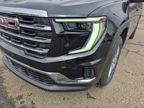 New 2026 GMC Acadia Elevation w/ LPO, Floor Liner Package image 10