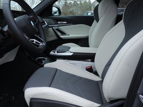 New 2026 BMW X1 M35i w/ Technology Package AWD/4WD image 11