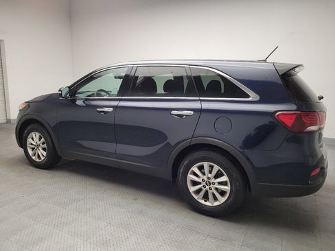 Used 2019 Kia Sorento FWD image 3
