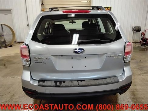 Used 2017 Subaru Forester 2.5i w/ Alloy Wheel Package image 8