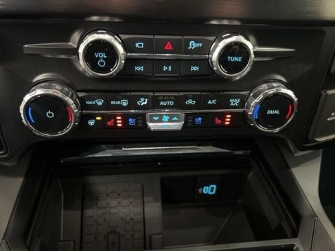 New 2026 Ford F350 Lariat w/ Lariat Premium Package AWD/4WD image 15