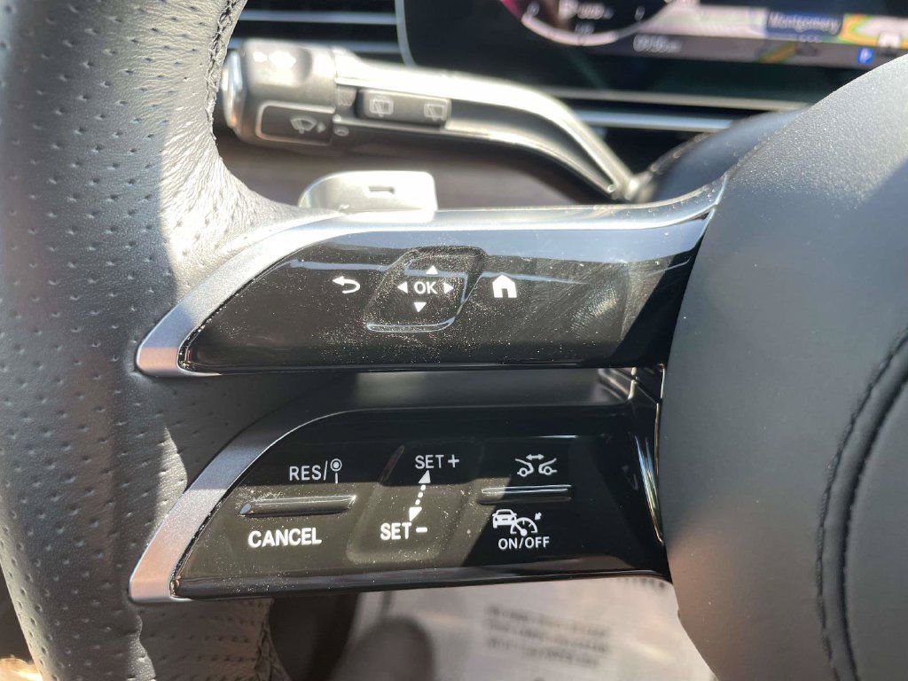 Used 2025 Mercedes-Benz GLS 450 4MATIC image 25