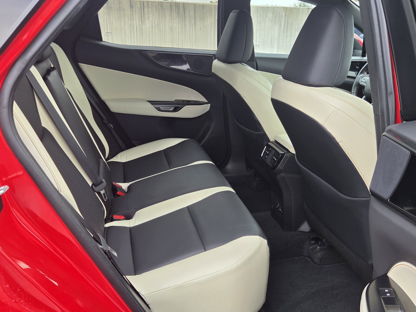 Used 2024 Lexus NX 250 FWD w/ Cold Area Package image 16