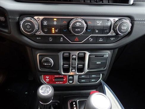 New 2026 Jeep Wrangler Unlimited Rubicon image 18