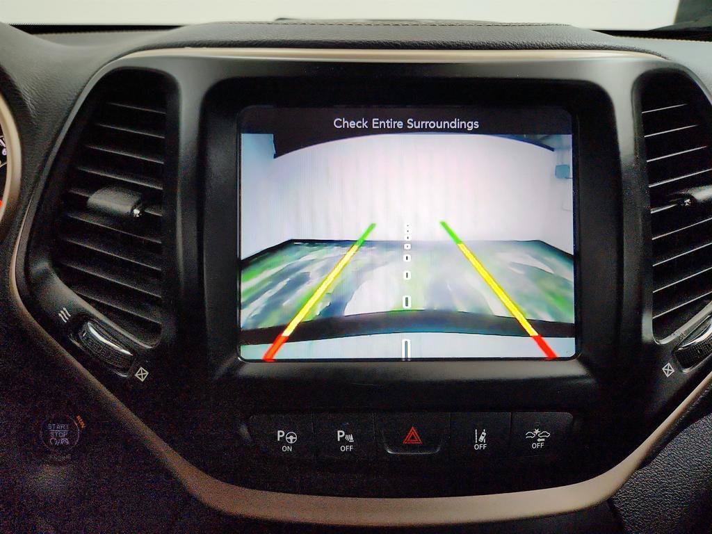 Used 2014 Jeep Cherokee Limited w/ Technology Group FWD image 20