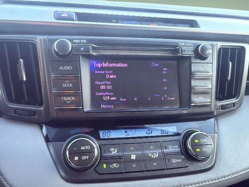 Used 2013 Toyota RAV4 XLE image 14