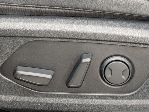 Used 2024 Kia Sportage EX image 25