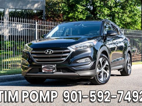 Used 2016 Hyundai Tucson Limited w/ Option Group 03 FWD image 2