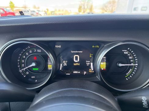 Used 2023 Jeep Wrangler Unlimited w/ Cold Weather Group image 12