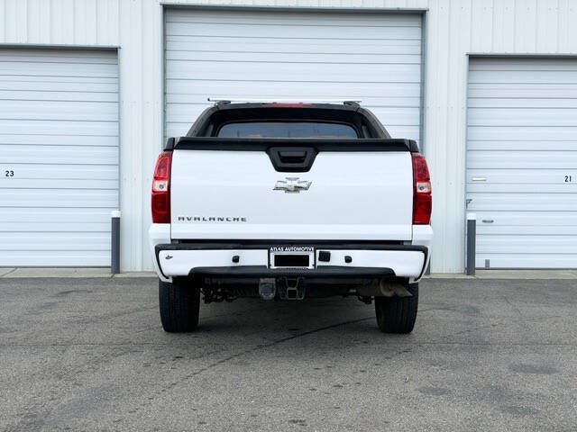 Used 2007 Chevrolet Avalanche LT AWD/4WD image 6