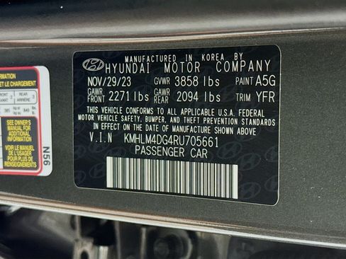 Used 2024 Hyundai Elantra SEL FWD image 39