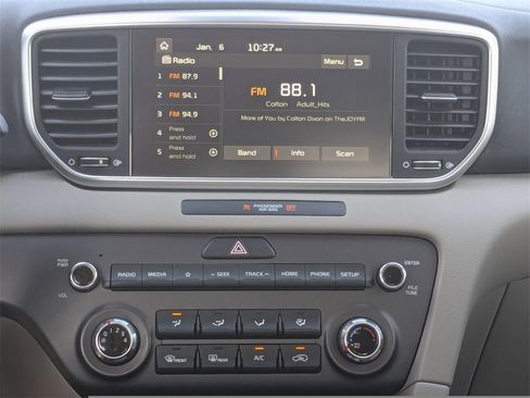 Used 2020 Kia Sportage LX image 14