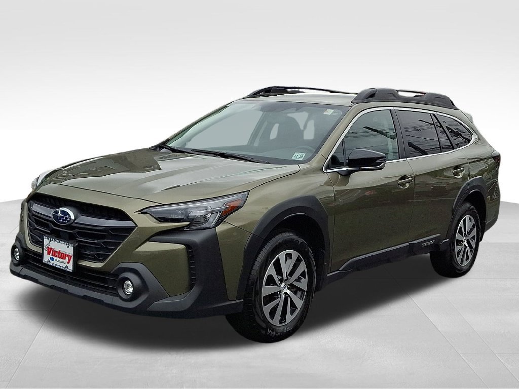Used 2025 Subaru Outback Premium AWD/4WD image 3
