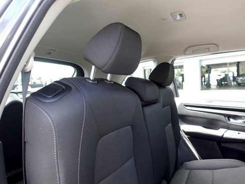Used 2025 Honda CR-V LX image 12