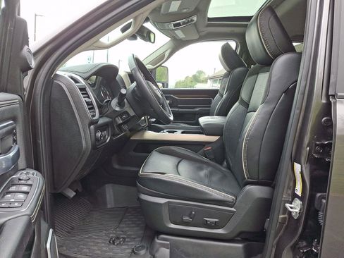 Used 2024 RAM 2500 Laramie AWD/4WD image 15