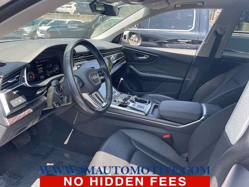 Used 2021 Audi Q8 Premium Plus w/ Premium Plus Package AWD/4WD image 2