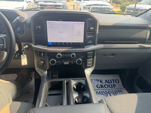 Used 2025 Ford F150 XLT w/ Equipment Group 301A Standard AWD/4WD image 31