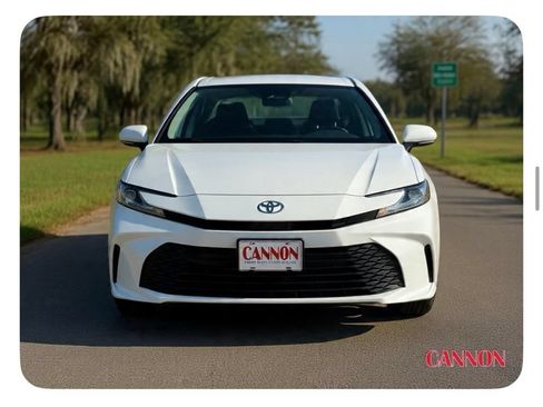 Used 2025 Toyota Camry LE FWD image 2