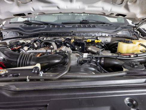 Used 2019 Ford F250 XLT image 37