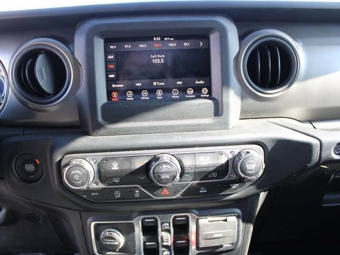 Used 2022 Jeep Wrangler Unlimited Sport AWD/4WD image 20