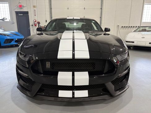 Used 2017 Ford Mustang Shelby GT350 w/ Convenience Package RWD image 2
