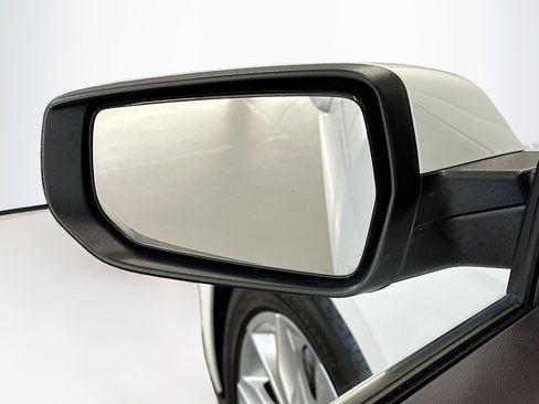 Used 2024 Chevrolet Malibu LT FWD image 16
