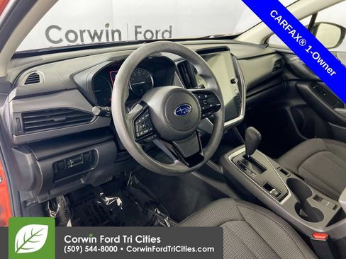 Used 2024 Subaru Crosstrek 2.0i Premium AWD/4WD image 3