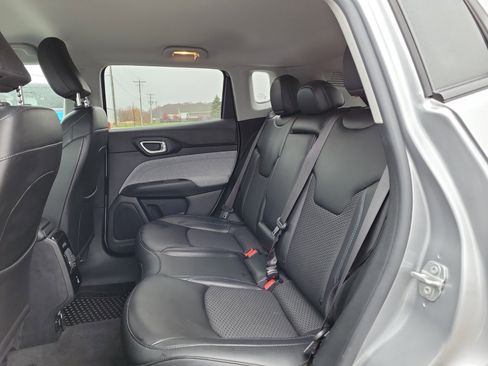 Used 2022 Jeep Compass Latitude w/ Convenience Group image 10