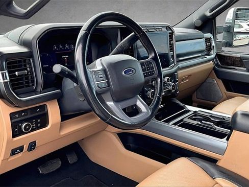 Used 2024 Ford F250 Lariat w/ Chrome Package image 11