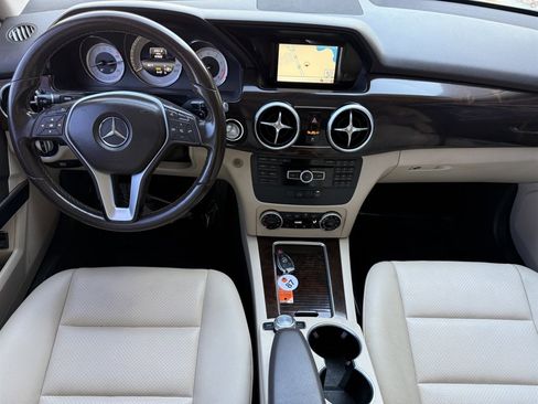 Used 2014 Mercedes-Benz GLK 350 2WD w/ Premium 1 Package image 21